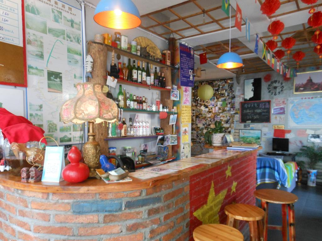 Yangshuo Travellers Land Youth Hostel Exterior photo
