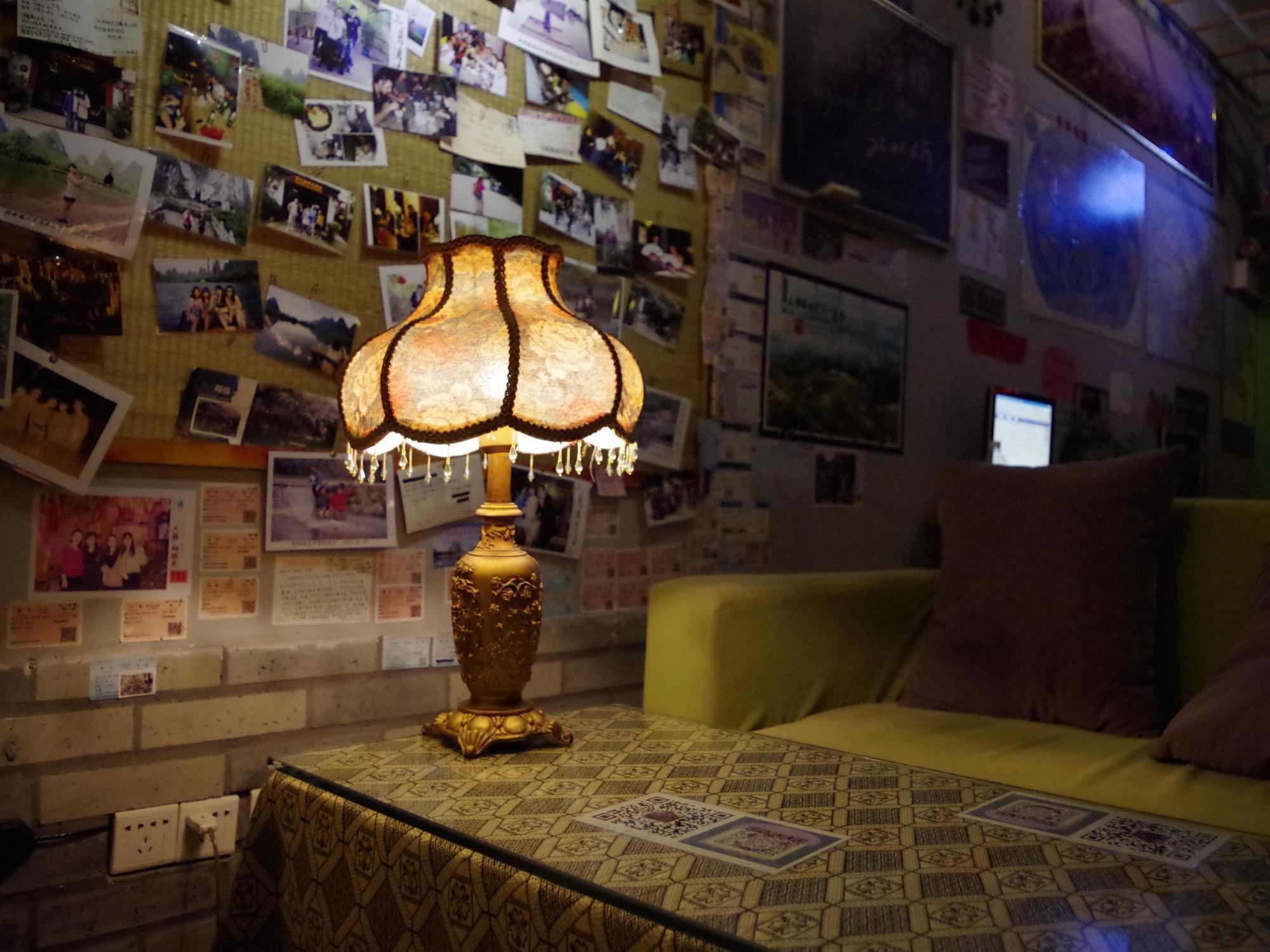 Yangshuo Travellers Land Youth Hostel Exterior photo